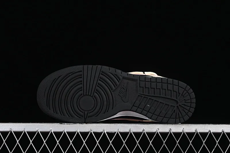 All Categories Nk SB Dunk Series Nk SB Dunk Low Low-top sneakers Nk Dunk Low Steam Puppet-Smoky Rose Black and pink simple SB strap low-top casual sneakers FD1232-001